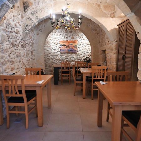 The Cloisters Bed And Breakfast 沙拉 外观 照片