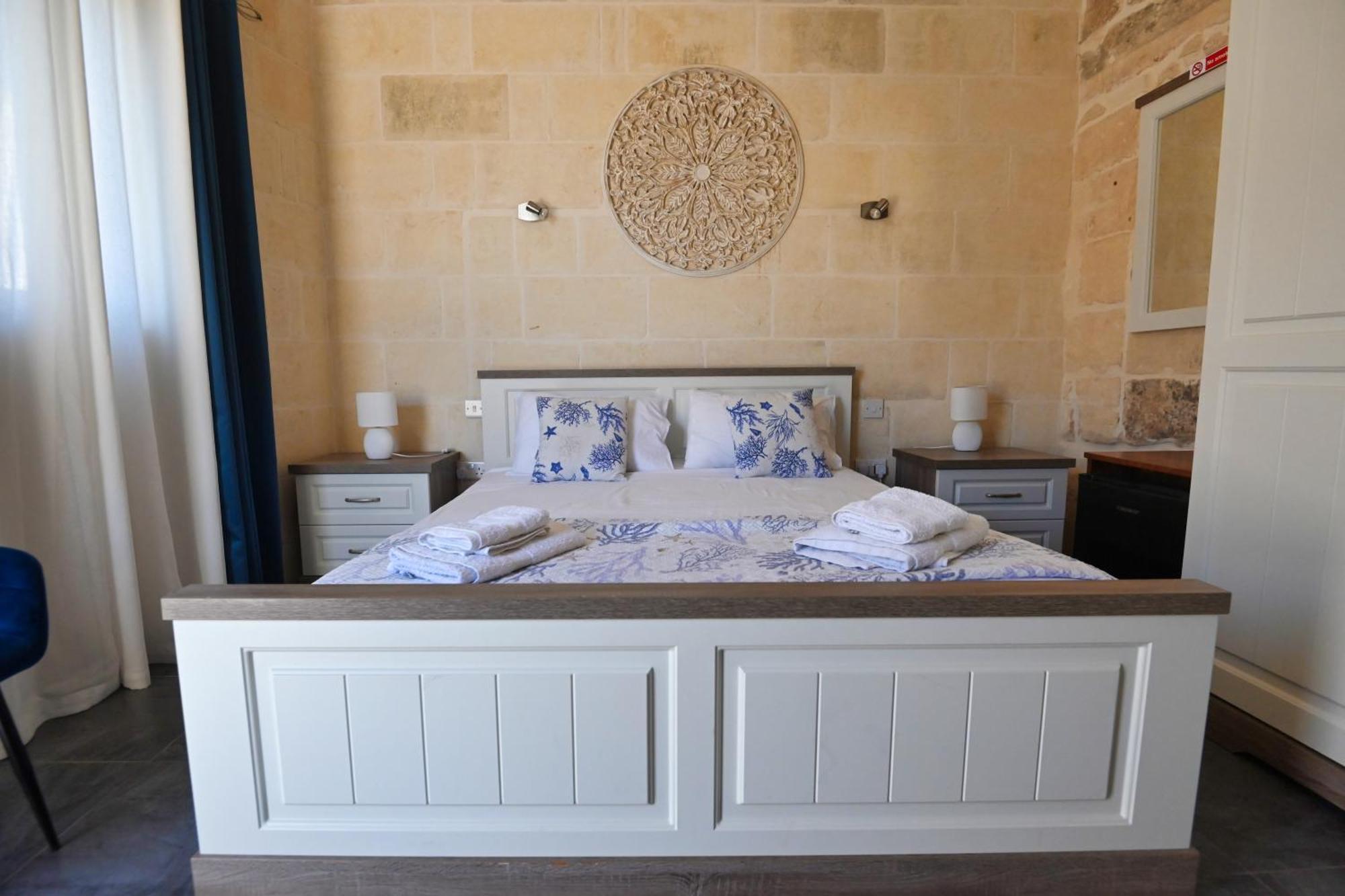 The Cloisters Bed And Breakfast 沙拉 外观 照片