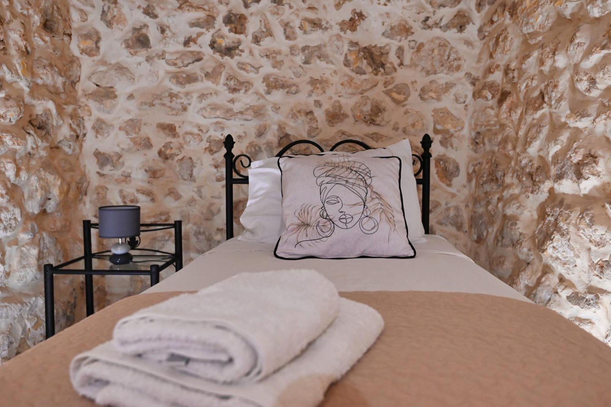 The Cloisters Bed And Breakfast 沙拉 外观 照片