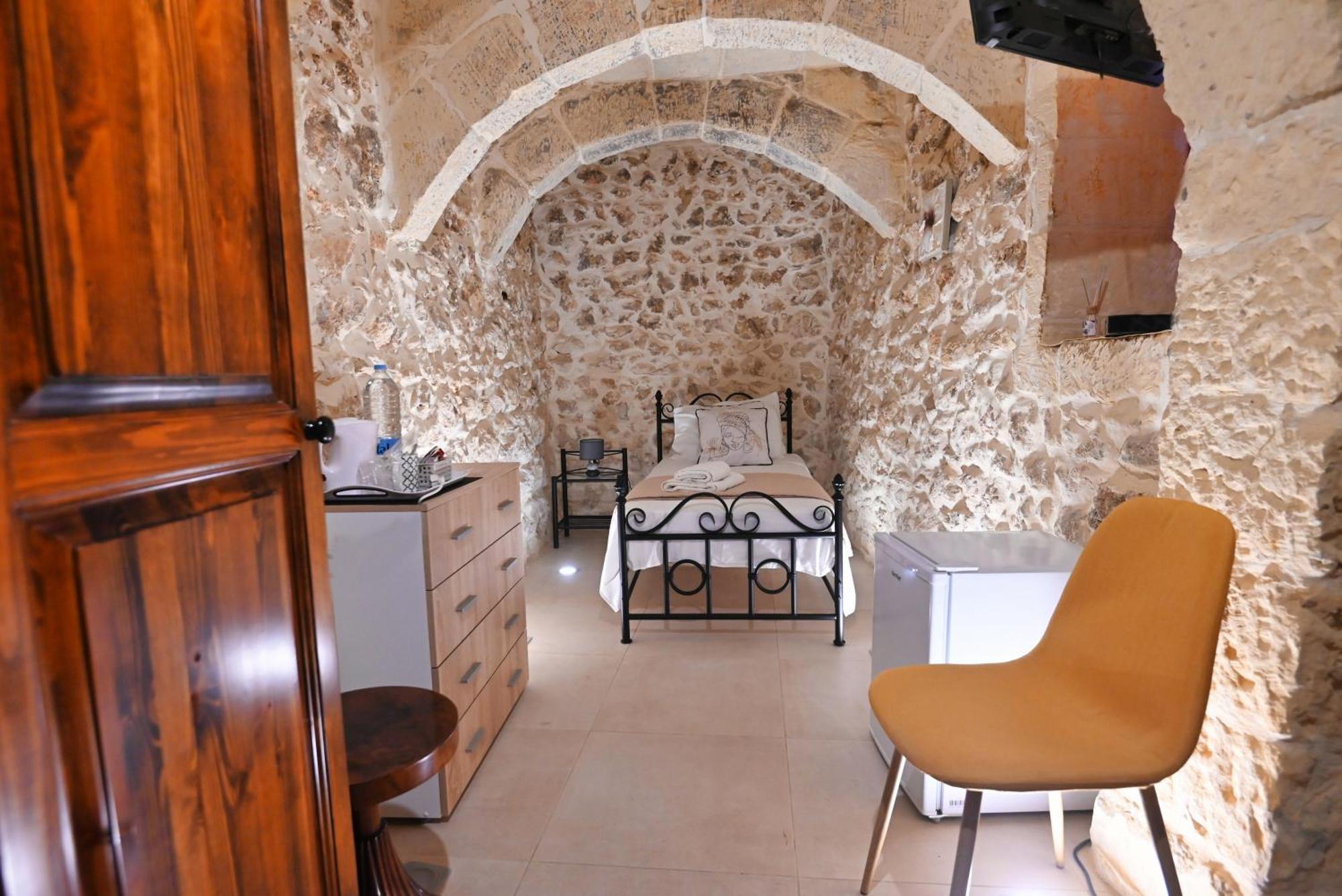 The Cloisters Bed And Breakfast 沙拉 外观 照片