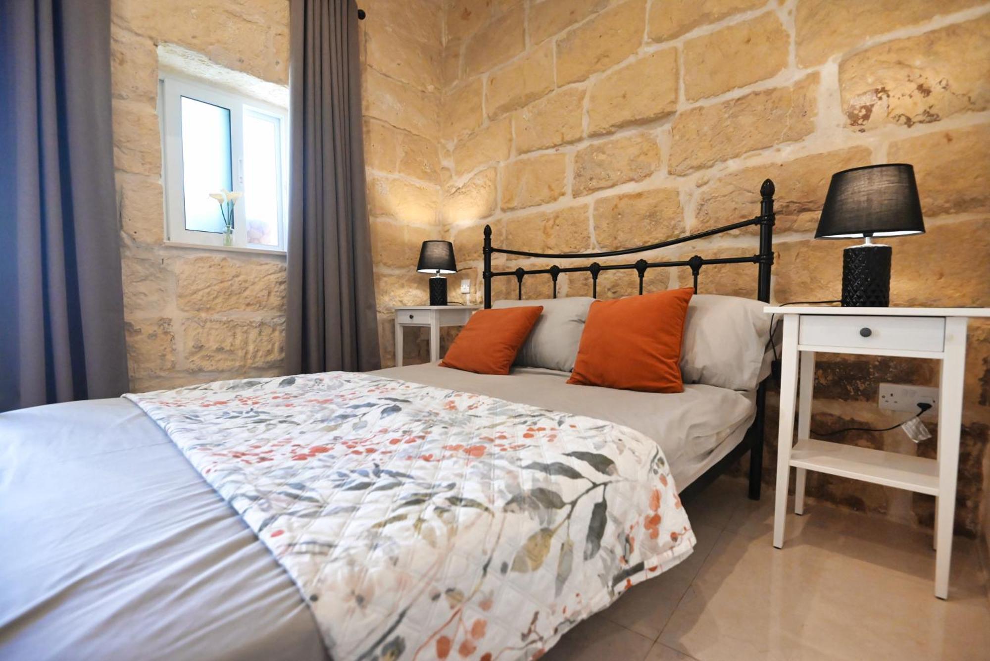 The Cloisters Bed And Breakfast 沙拉 外观 照片