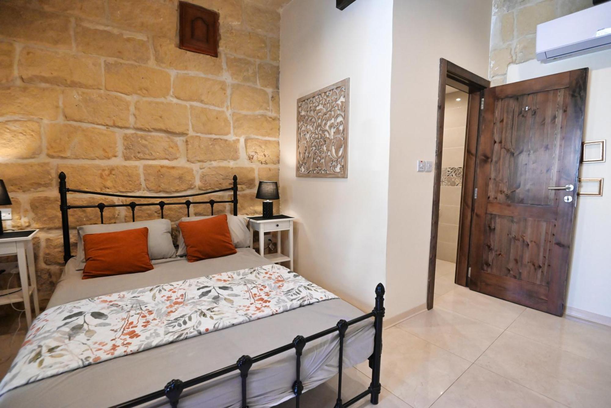 The Cloisters Bed And Breakfast 沙拉 外观 照片