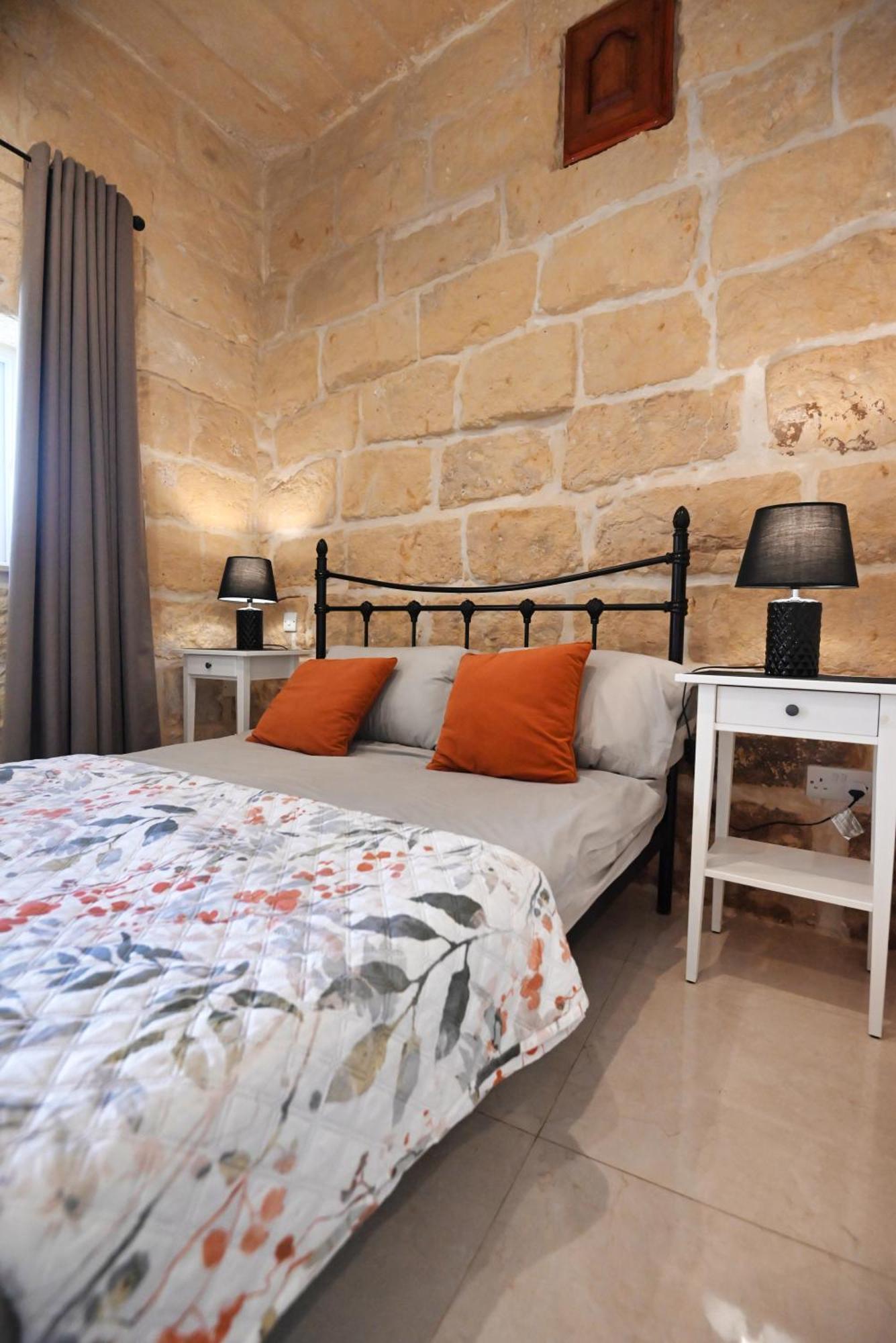The Cloisters Bed And Breakfast 沙拉 外观 照片